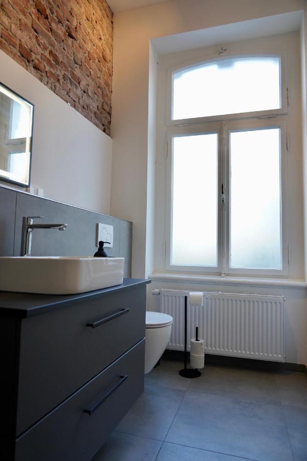 Apartamento Luxurioeses Altbau Im Szenenviertel Wuppertal Exterior foto