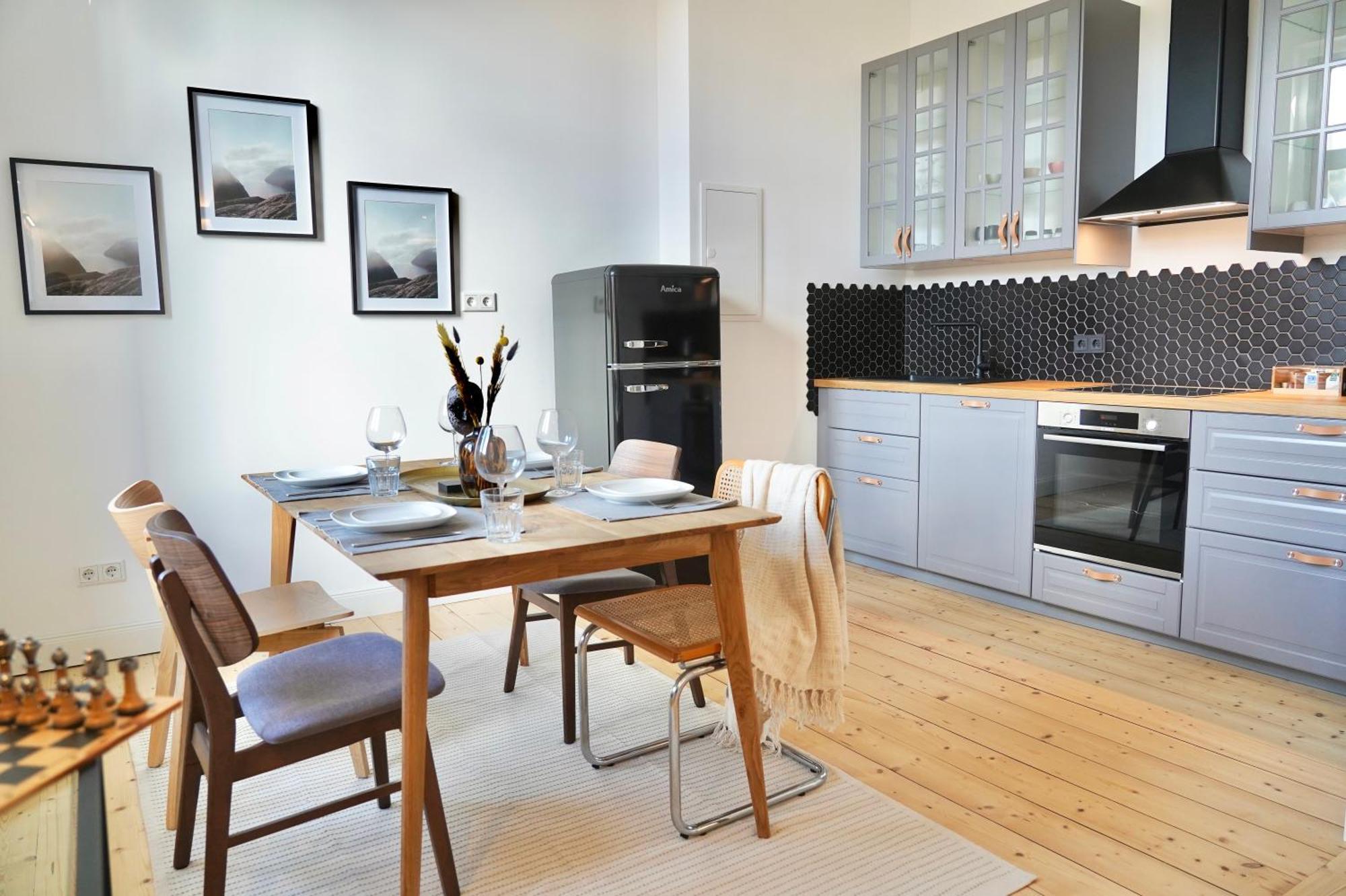 Apartamento Luxurioeses Altbau Im Szenenviertel Wuppertal Exterior foto
